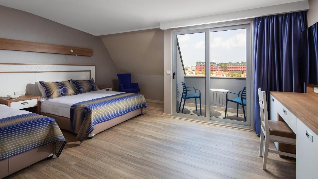 Deluxe Triple Room